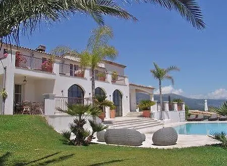Menuse Vila